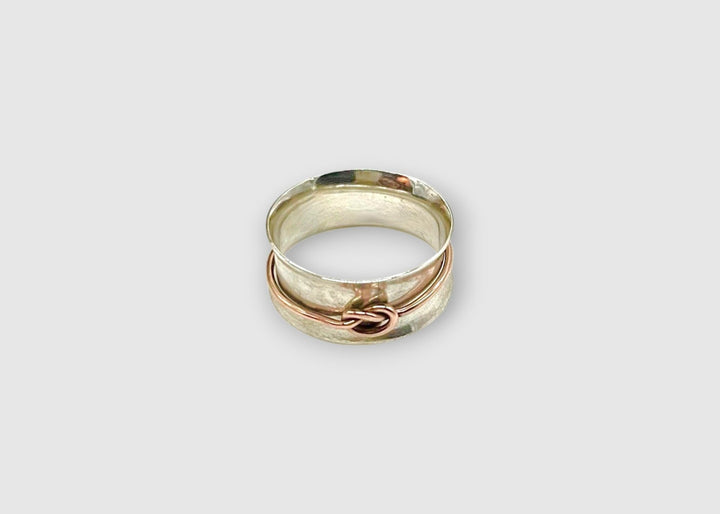 Sally Spinner Knot Ring